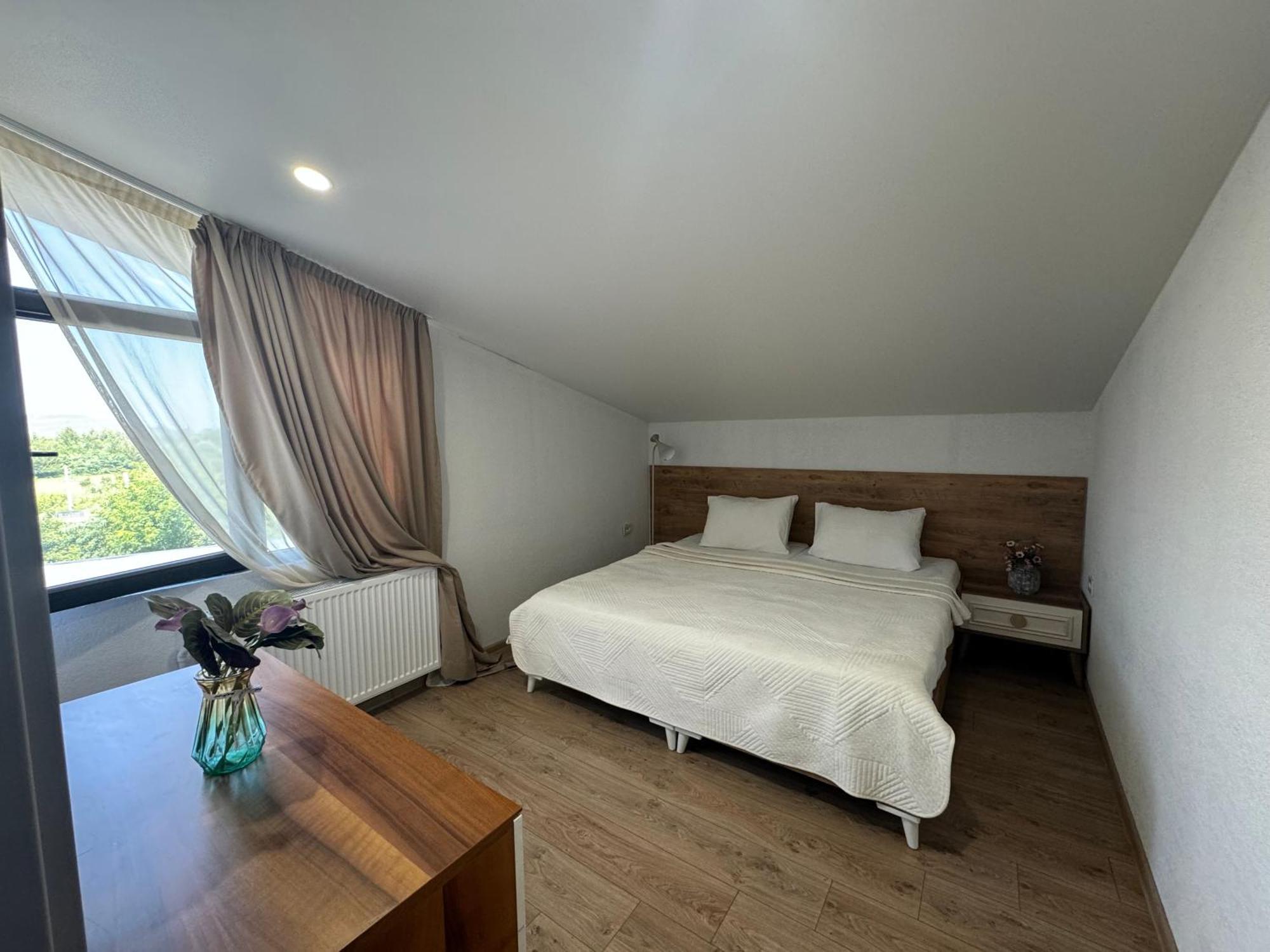 Guest House Elene 哥里 外观 照片