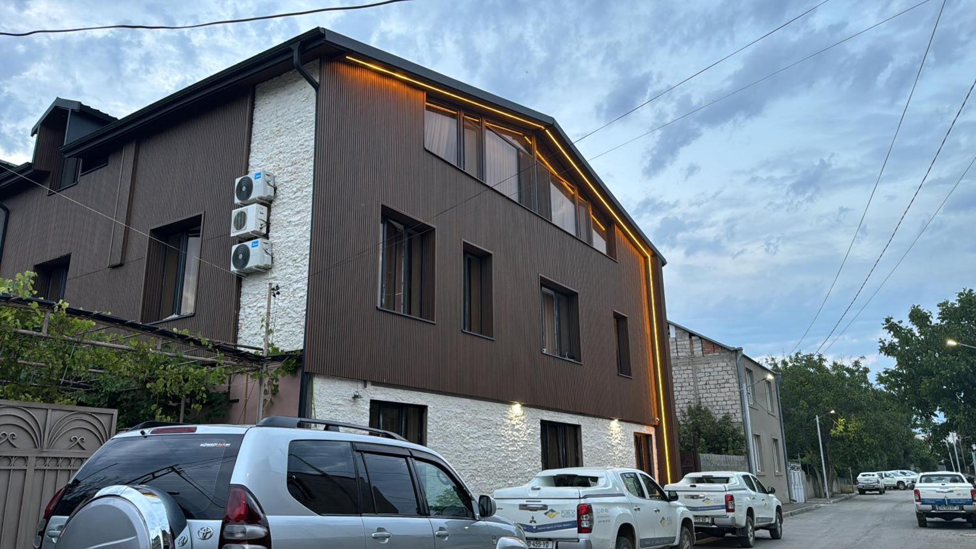 Guest House Elene 哥里 外观 照片