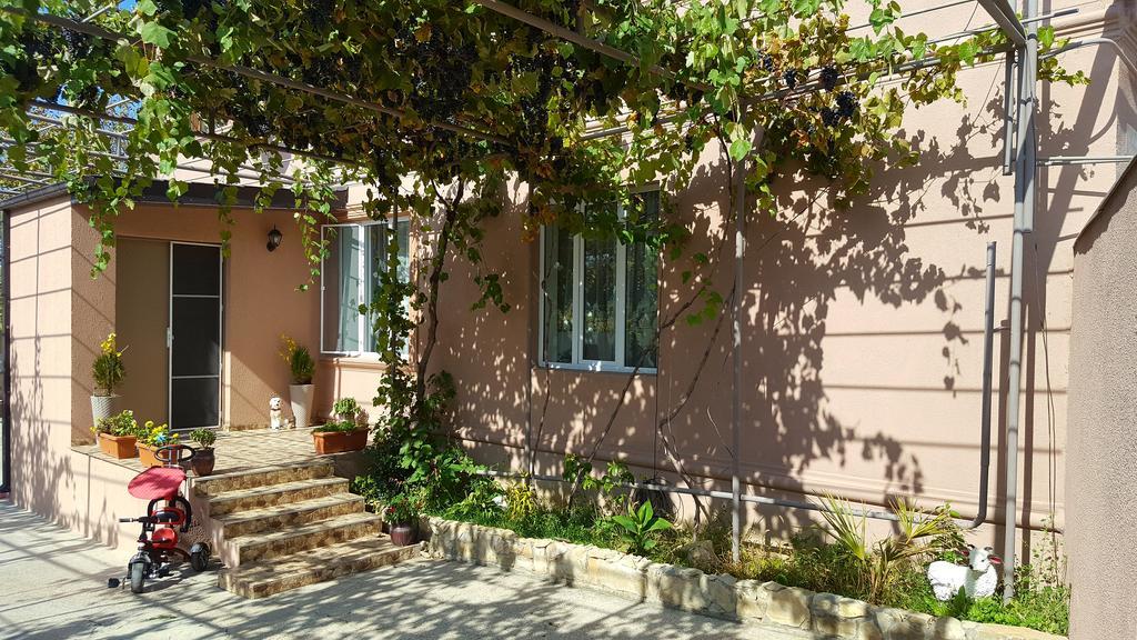 Guest House Elene 哥里 外观 照片